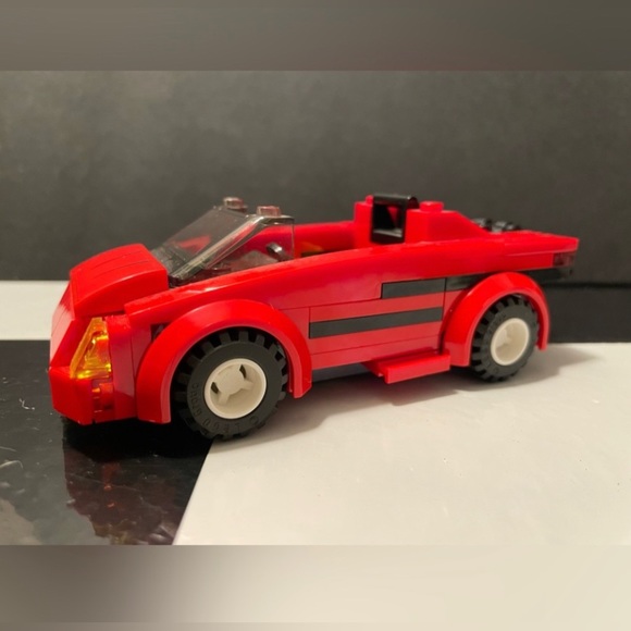LEGO City:  High-speed Chase Getaway Car 6000 - Picture 5 of 5